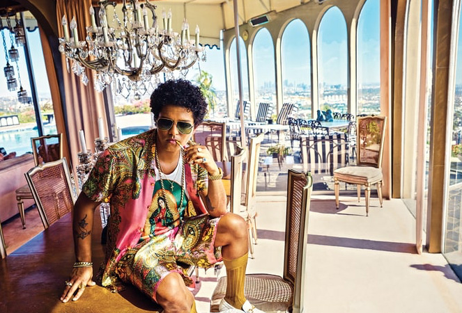 Bruno Mars - Versace on the Floor (piesa noua)