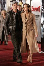 Angelina Jolie & Brad Pitt @ Beowulf Premiere 5