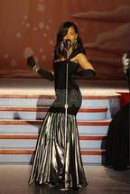 Alicia Keys - "Teenage Love Affair" filmari clip