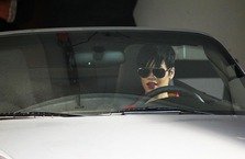 Rihanna - filmari videoclip nou "Take A Bow"