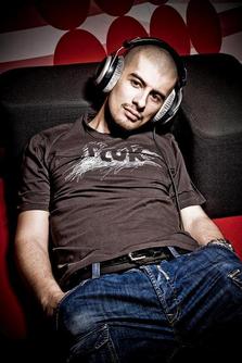 Teaser: remix Chicanos by Vali Barbulescu