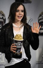 69858_celebutopia-ellen_page-2008_mtv_movie_awards_press_room-01_122_637lo1