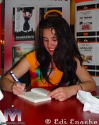zully-la-autografe