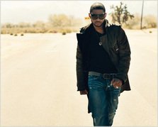 Usher lanseaza doua single-uri simultan?