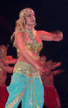 Britney Spears a inceput turneul "Circus"