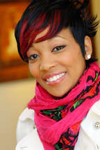 Primul single Monica feat. Missy: "Let me know"