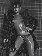 rihanna_top_vogue_hot_small