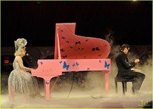 Noua piesa  Lady Gaga "Speechless"