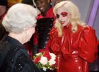 Lady GaGa a cantat pentru Regina Angliei