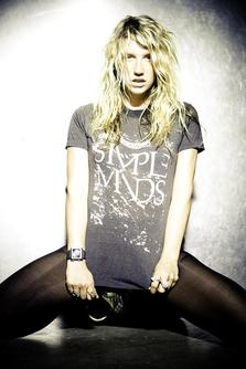 Ke$ha doboara recorduri in USA cu piesa "Tik Tok"
