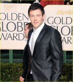matthew-morrison-cory-monteith-2010-golden-globe-awards-red-carpet-05