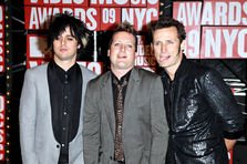 Preview videoclip: Green Day - Last of the American Girls