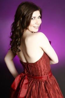 Primul single oficial Angelika Vee - Guale