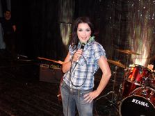 CONCURS! Castiga 3 albume Nico - Love mail