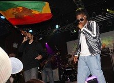 Nas & Damian Marley - As We Enter (Live @ Jay Leno)