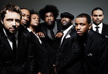 Videoclip: The Roots feat. John Legend - The Fire