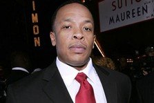 Piesa noua Dr. Dre: "Turn Me On"