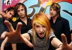Videoclip Paramore - Careful