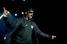 Piesa noua: R. Kelly feat. Rick Ross - She Knows What She Wants