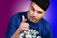 Videoclip: SHIFT feat. Xeb - Magic