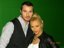 Single Lora feat Phelipe - "Hot Spot"