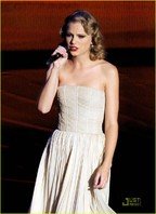 Pe scena - taylor-swift-03