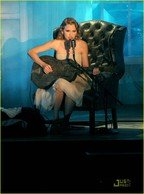 Pe scena - taylor-swift (2)