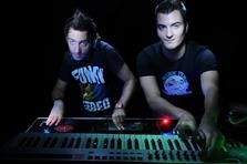 Proiect nou: Toni Tone feat. Lexi - Forever Alive