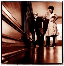 De vorba cu... Morcheeba (Interviu Monden.Info)
