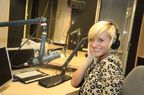 delia @ Kiss Fm_02