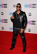covor rosu - ama-2010-arrivals-7