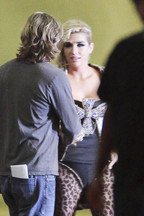 poze filmari videoclip Kesha - We R Who We R - 7