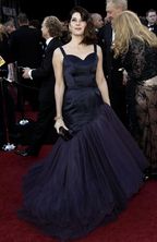 Marisa Tomei - Oscar 2011 - covorul rosu