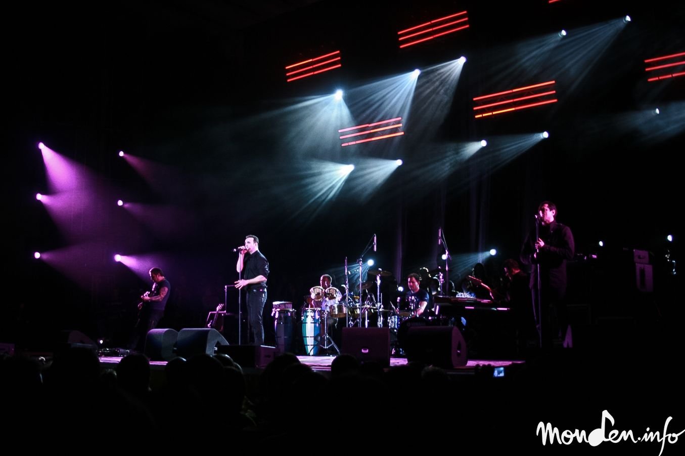 concert directia 5 - valentine's day_22