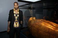 Videoclip Kanye West feat Rihanna, Kid Cudi - All of the lights