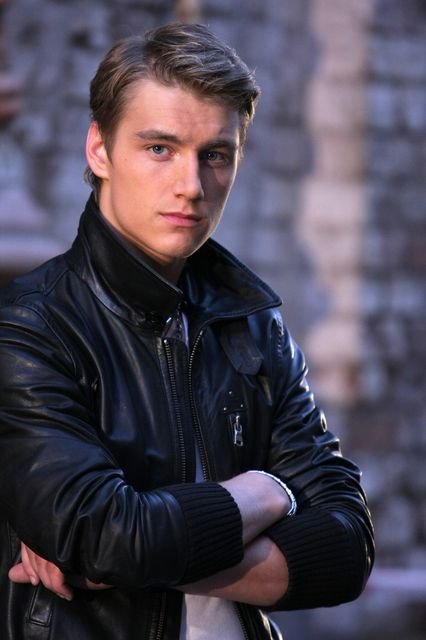 Alex Sparrow Alex Sparrow
