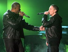 Piesa noua: Dr. Dre feat. Eminem - Die Hard