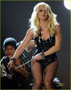 2011 Billboard Music Awards - Show
