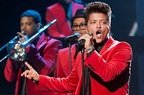 Bruno Mars - Runaway Baby, live la X Factor UK