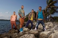 JLS - Take A Chance On Me (videoclip)