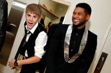 Justin Bieber & Usher - The Christmas Song