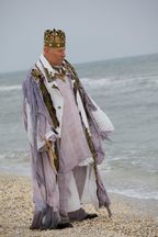 Vama- Copilul alearga catre mare 6