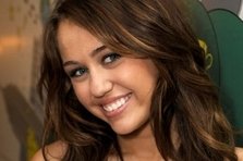 La Multi Ani, Miley Cyrus!