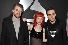 Paramore - Hello Cold World (piesa noua)