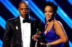 Rihanna feat Jay-Z - Talk That Talk (piesa noua)