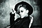 Poza zilei: Rihanna - Talk That Talk promo