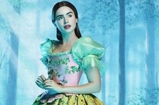 Trailer: Mirror, mirror