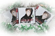 Concurs! Castiga 3 albume Justin Bieber - Under The Mistletoe!