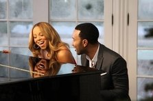 Mariah Carey, John Legend - When Christmas Comes