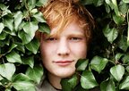 Ed Sheeran face senzatie in UK cu albumul "No 5 Collaboration"!